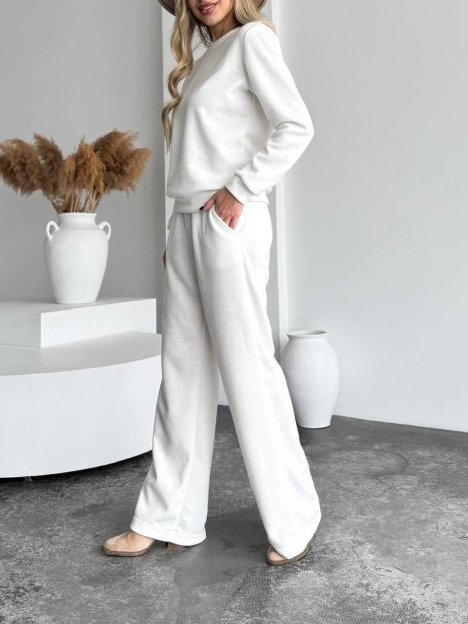 Knitted suit with wide pants two-piece suit